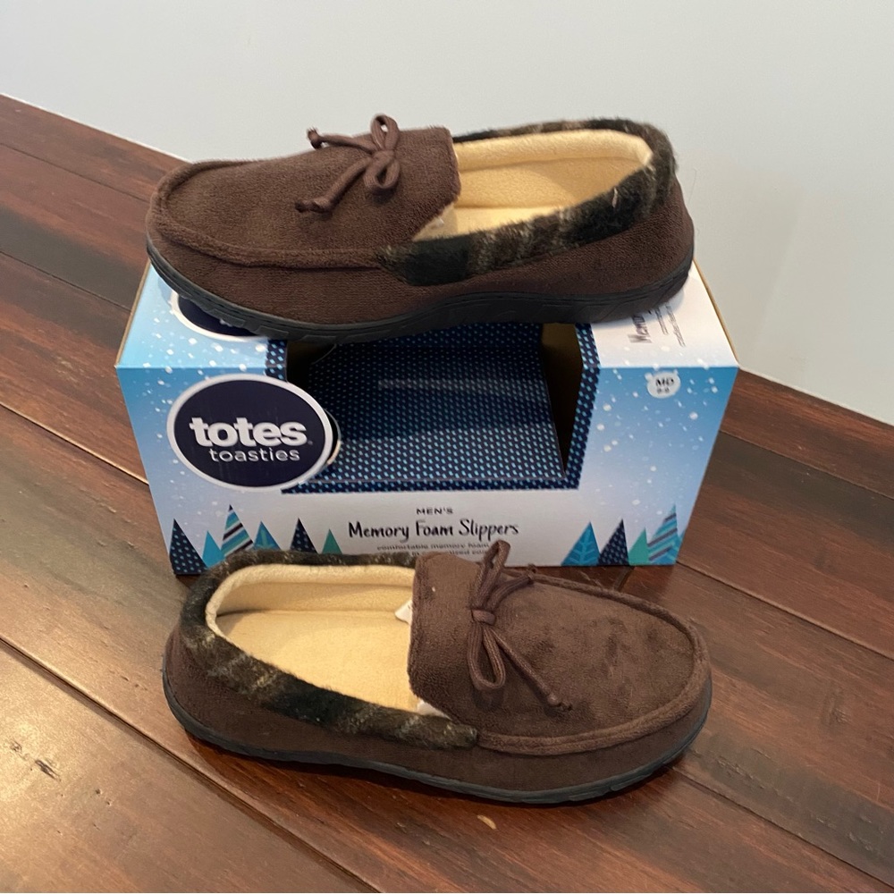 TOTES NWT Mens Medium 8-9 Dark Chocolate Brown Toasties Memory Foam Slippers